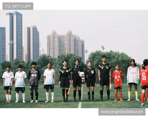 如何理解真人足球游戏中的比赛规则与裁判判罚标准详尽介绍